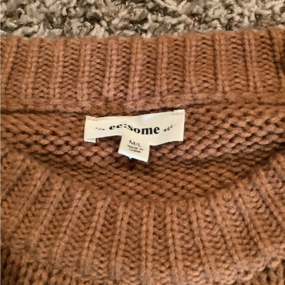 Colorblock Sweater size M/L - Picture 3 of 3